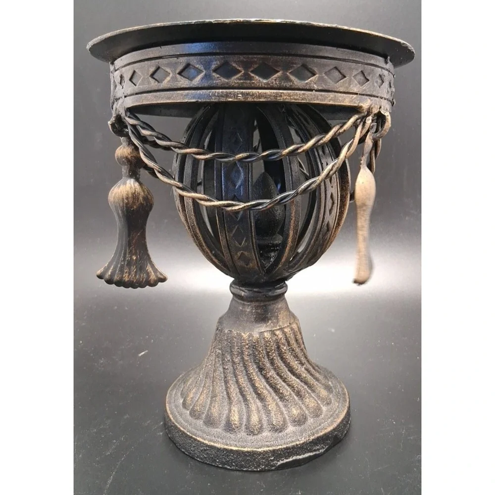 Vintage Cast Ornate Heavy Metal Candle Stand‎